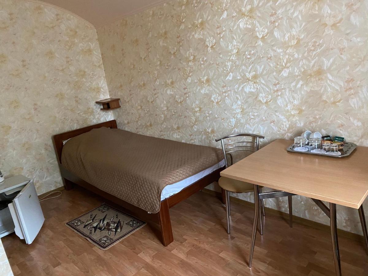 Гостинний Маєток Hotel Myla Екстериор снимка